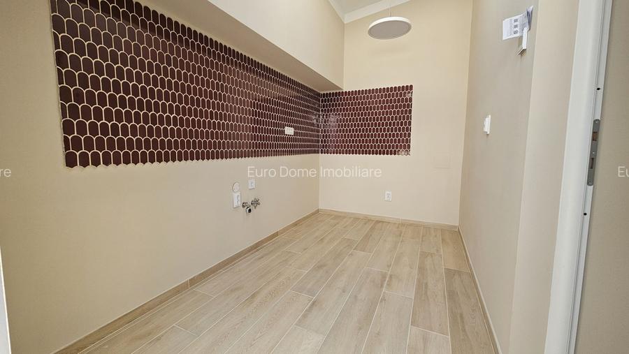 Corp de casă cu 2 imobile independente, curte și pod – Str. Mihai Viteazul - 17