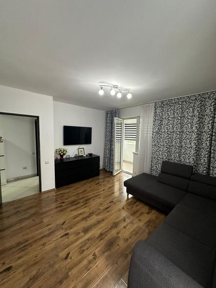 Apartament 2 camere + loc de parcare