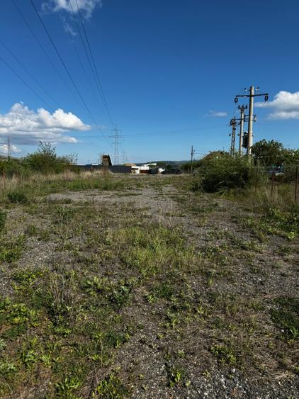 Teren intravilan, 3500 mp, zona Luna