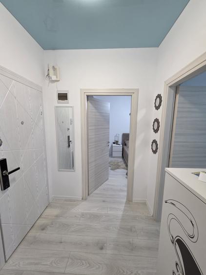 Apartament 2 camere Mamaia Nord Zev Mediteraneo 125000 euro