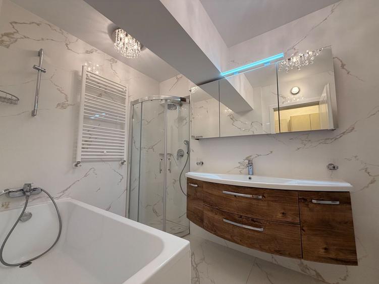 APARTAMENT 4 CAMERE | CENTRALA PROPRIE | RENOVAT COMPLET