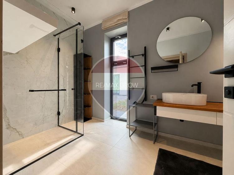 Casa/Vila exclusivista 8 camere de inchiriat - Serbanesti, Bacau