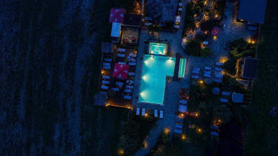 Afacere la cheie Brasov-Cazare, evenimente, wellness, piscina