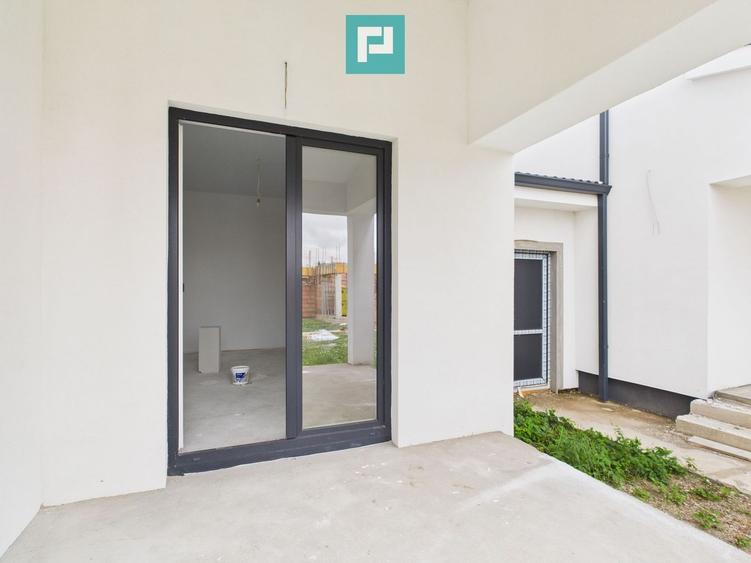 Duplex elegant  cu 5 camere în Dumbrăvița
