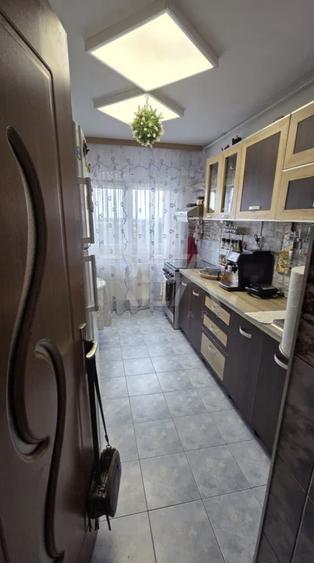 3 camere, 10/10, bloc 1985, 71mp-Ghencea