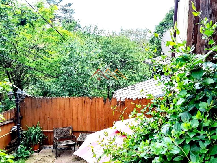 Casa 5 camere, D+P+M, ultracentral, zona deosebita, Campina, Prahova