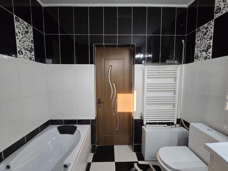 Casa D+P+E+M + Casa P+1 + Anexa | Teren 507mp | Zona centrala Mangalia