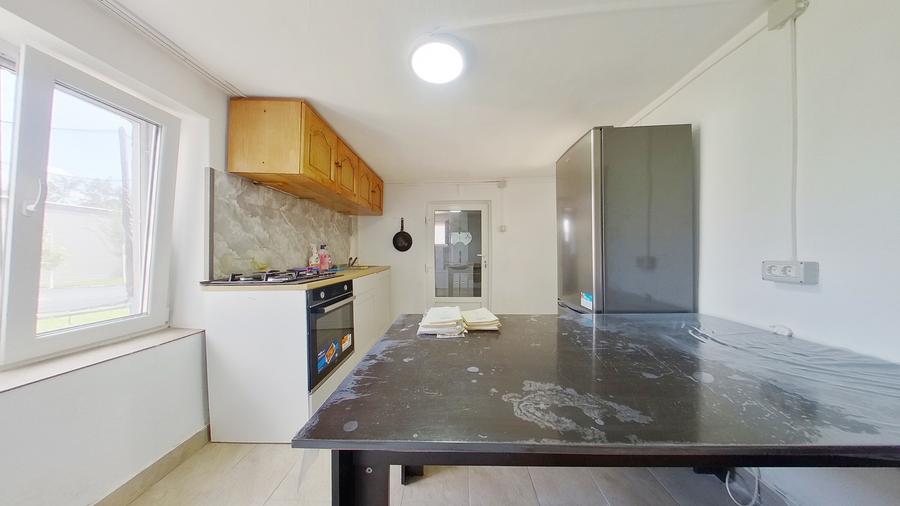 Spațiu/sediu/showroom utilaje cu F.S de 17 ml in zona Confectii