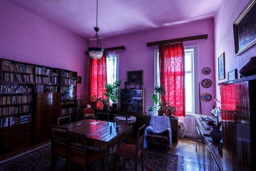 Ultracentral, apartament 4 camere, Imobil de epoca