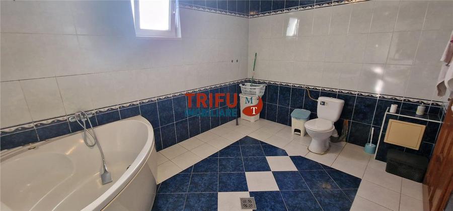 Casa de vanzare 5 camere zona Barabant
