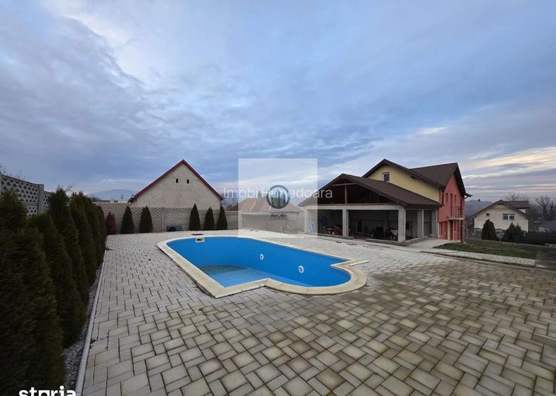Casa spațioasa cu etaj, utilitați complete și piscina – Simeria, HD - 4
