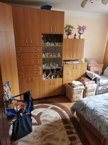 Apartament decomandat cu 3 camere – parter, zona Flora, Mănăștur.