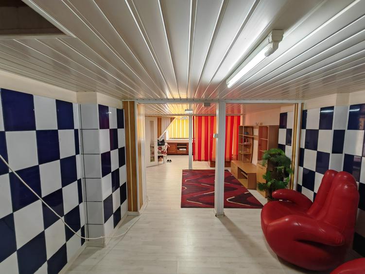 Spatiu multifunctional modular.