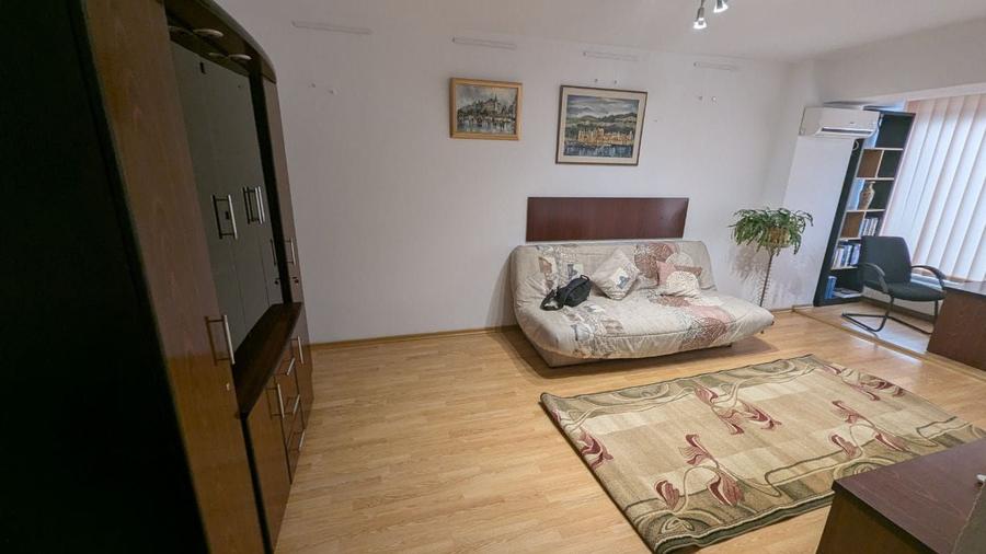 De inchiriat apartament cu 3 camere, Mazepa 1 la BR-uri, etaj 1, 550 euro