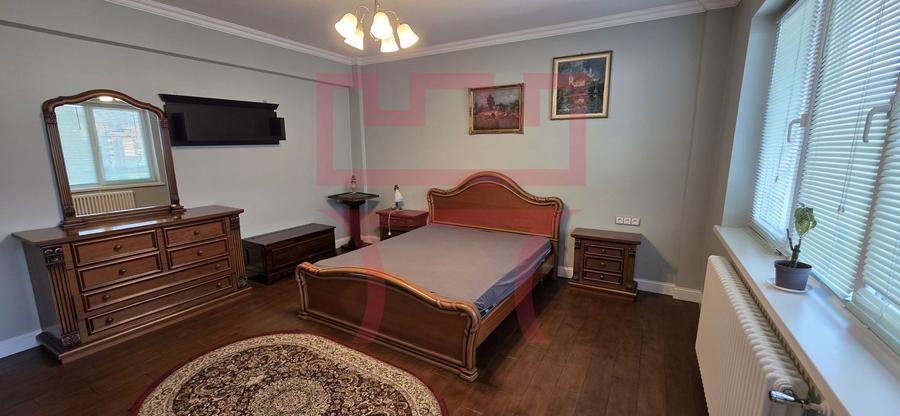 Inchiriere apartament spectaculos 3 dormitoare panorama Iulius Mall