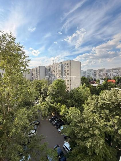 APARTAMENT DE VANZARE 1 MINUT METROU 1 DECEMBRIE 1918 - 2