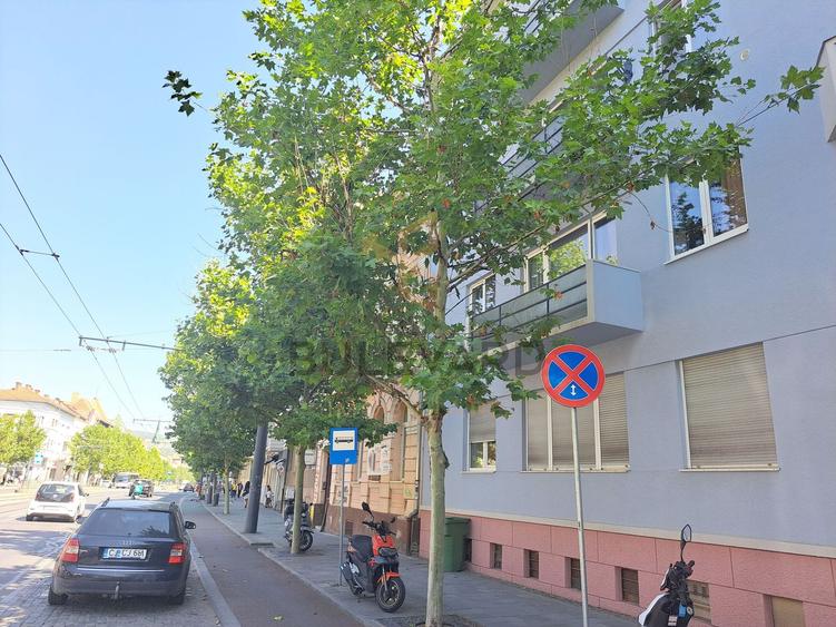 Apartament 2 camere, zona centrala, inceputul strazii Horea