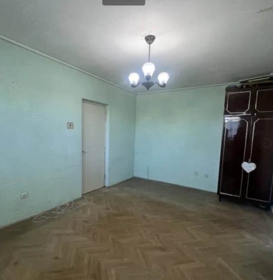 Vânzare apartament 2 camere zona Tomis 3 nerenovat 48 mp