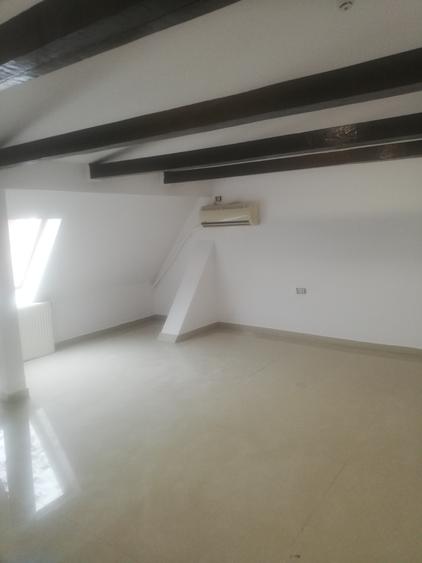 Hotel 25 de camere mobilat utilat central!
