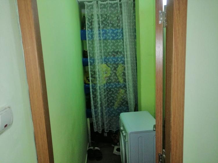 Ap 3 camere, 90 mp, bloc din 1989, mobilat și utilat, 2 bai, 2 balcoane