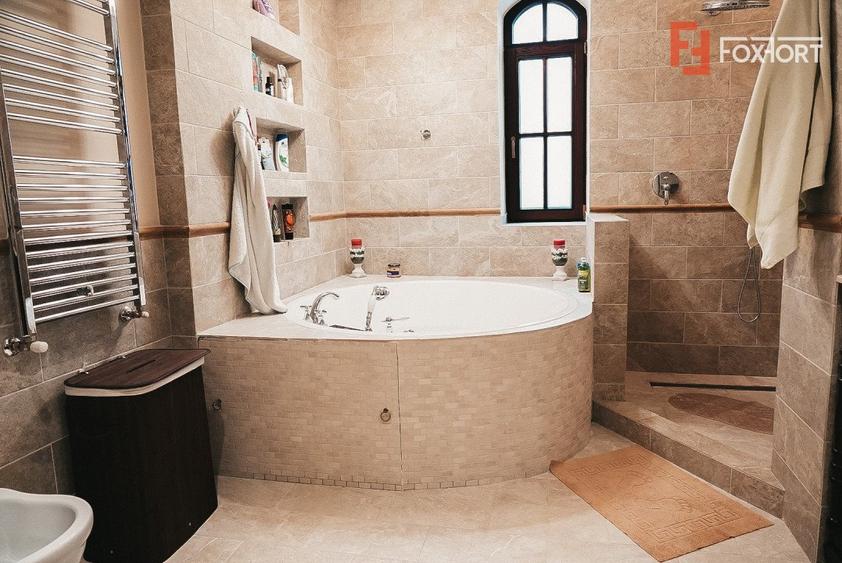 Proprietate unicata in stil clasic in Mosnita Noua - ID V7206