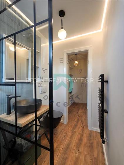 Apartament 3 camere de vanzare, Centru Civic