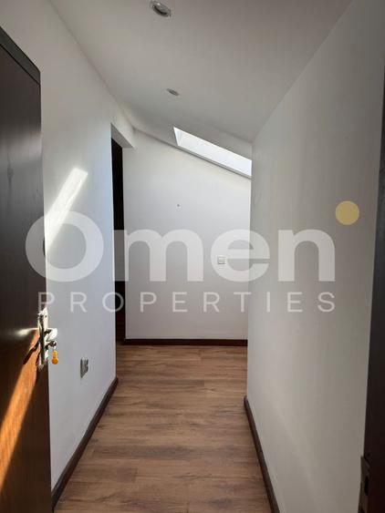 Apartament 3 camere de închiriat | zona Mărul de Aur | mansardă |