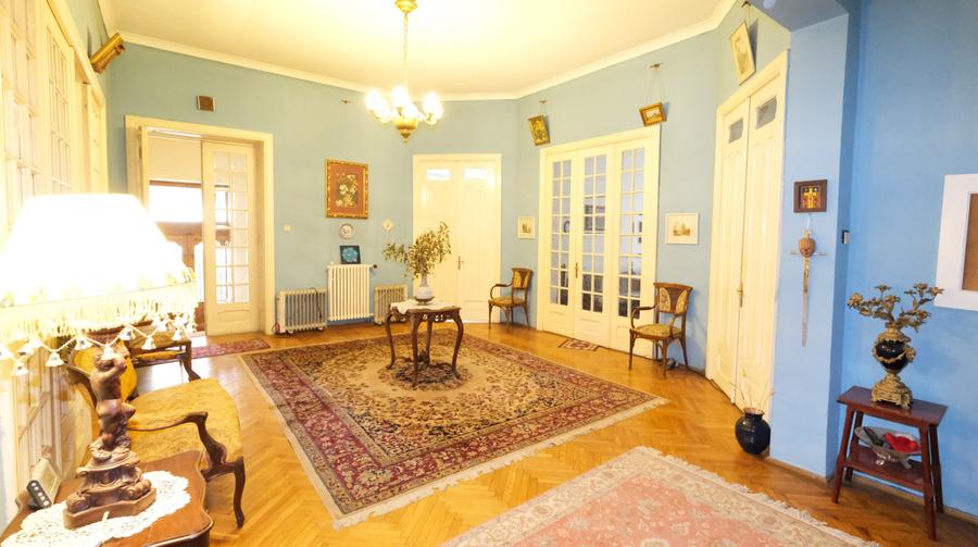 Oferta Chirie 5 camere si curte superb vila consolidata Ultracentral Bucuresti