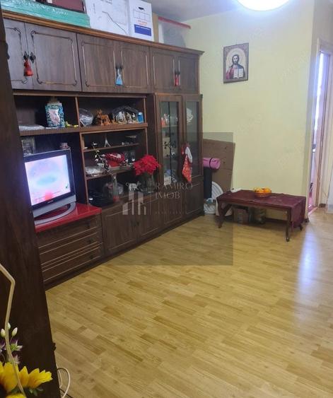 Garsoniera 1statie STB de metrou Aparatorii Patriei -Turnu Magurele