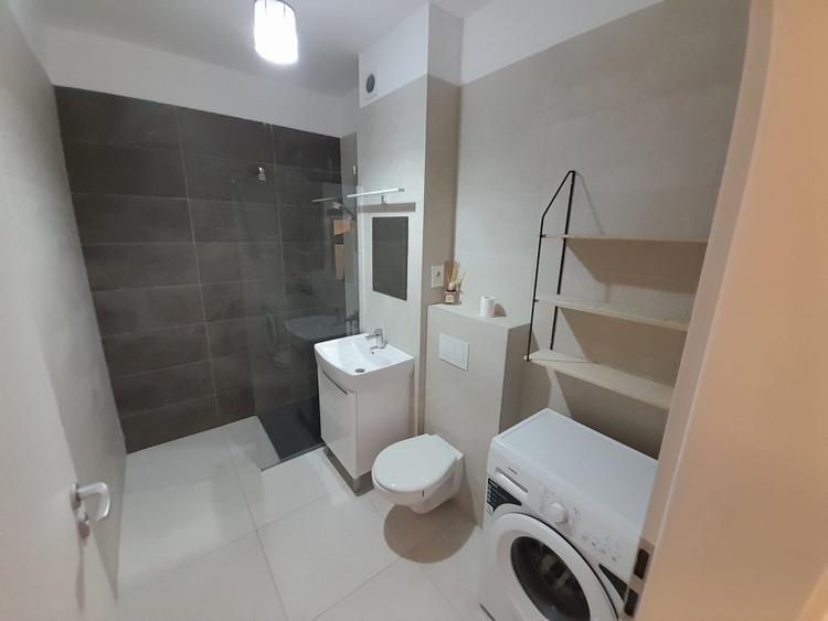 Apartament 2 camere cu loc de parcare, zona Cetatii