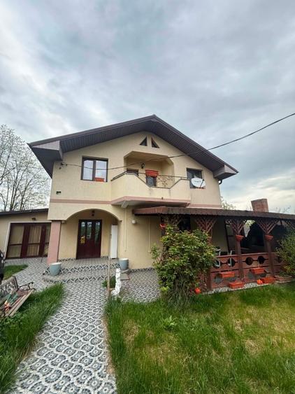 Vând casă în Cerchejeni