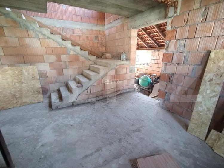Casa la rosu,200mp,2 nivele,500 mp teren imprejmuit,zona Sigmir - 5