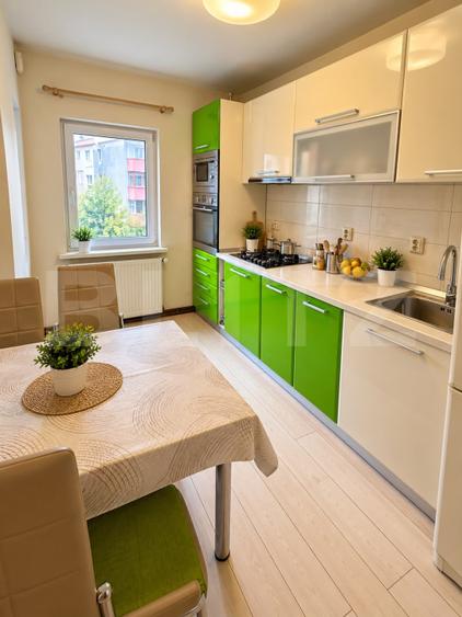 Apartament 4 camere, 77 mp, zona Plopilor