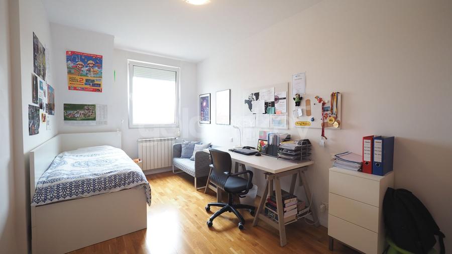 Vila moderna in complex rezidential cu piscina si loc de joaca - 15