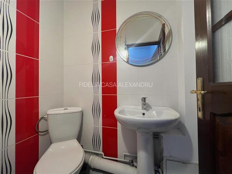 Apartament de vanzare cu 3 camere in Nicolina - 16