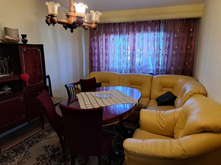 Apartament 4 camere la strada-Uvertura Mall