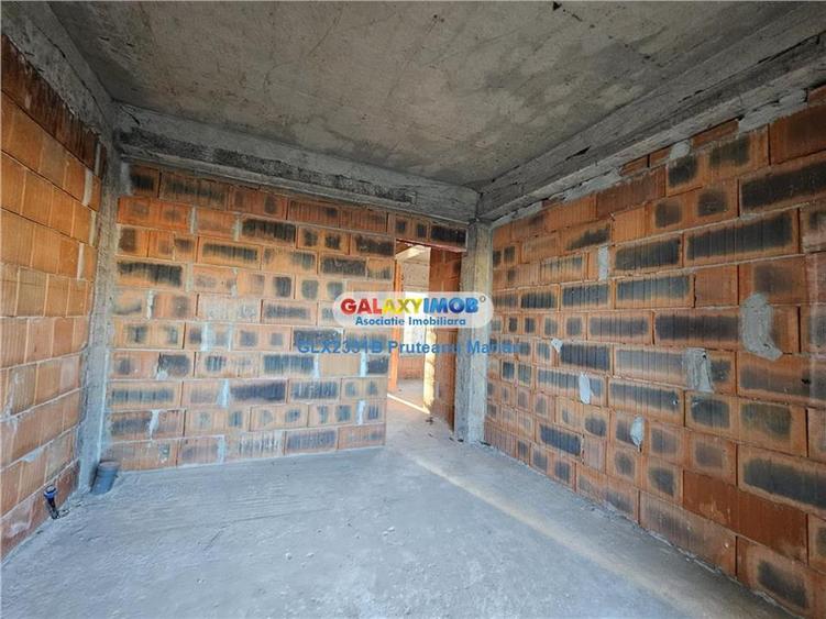 Vanzare vile Individuale de tip Duplex situate aproape de Str Dantelei