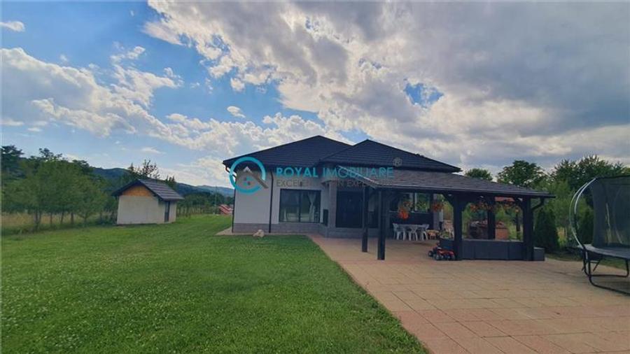 Royal Imobiliare - Vanzare Casa Stefesti