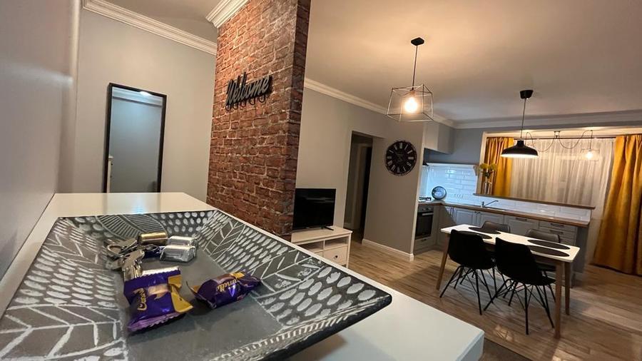 Inchiriez apartament cu 3 camere Aradului