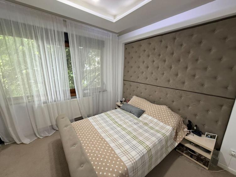 Apartament 4 camere zona Central