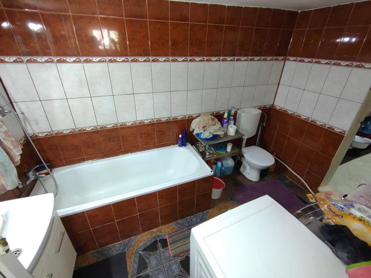 Casa unifamiliala 120 mp utili, cu 477 mp teren, garaj, Dambul Rotund