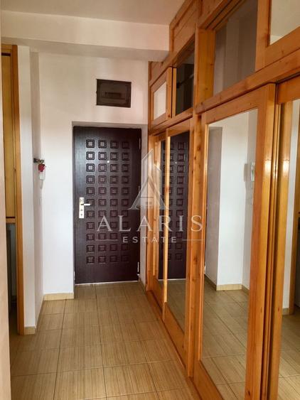 Apartament tip studio, etaj intermediar, zona Complex Studentesc
