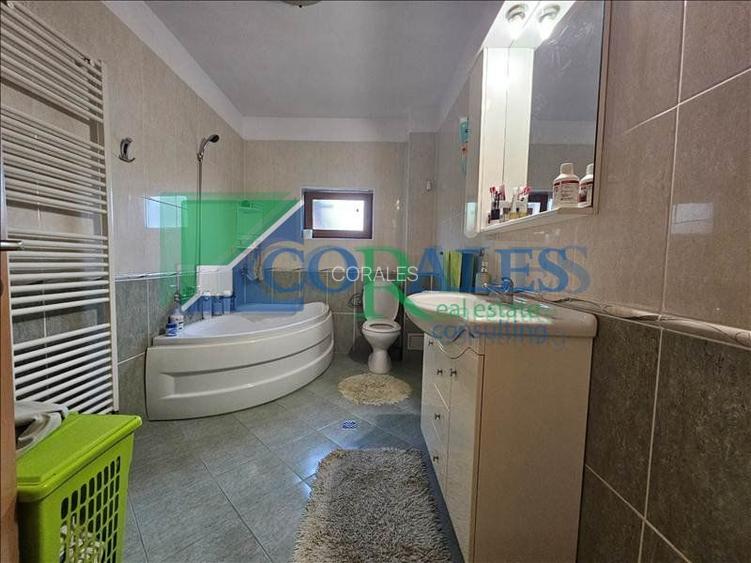 Casa individuala. Zona Aradului. Suprafete generoase. - 11