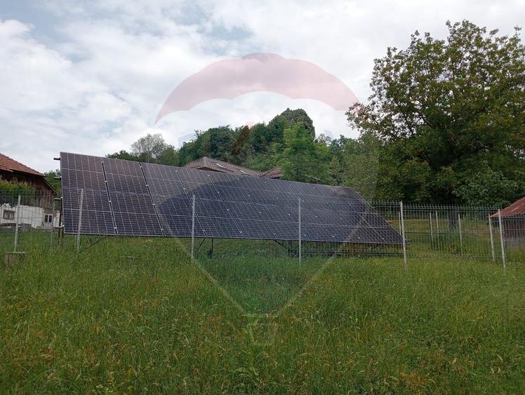 Vanzare casa 4 camere-microferma, cu panouri fotovoltaice