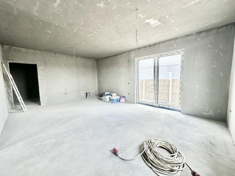 Duplex 4 camere 130 mp cu teren 320 mp langa Lidl Mosnita Veche