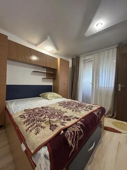 APARTAMENT 3 CAMERE, ETAJ 3/4, MOBILAT SI UTILAT, PRIMA CHIRIE, ROND ZIMBRU