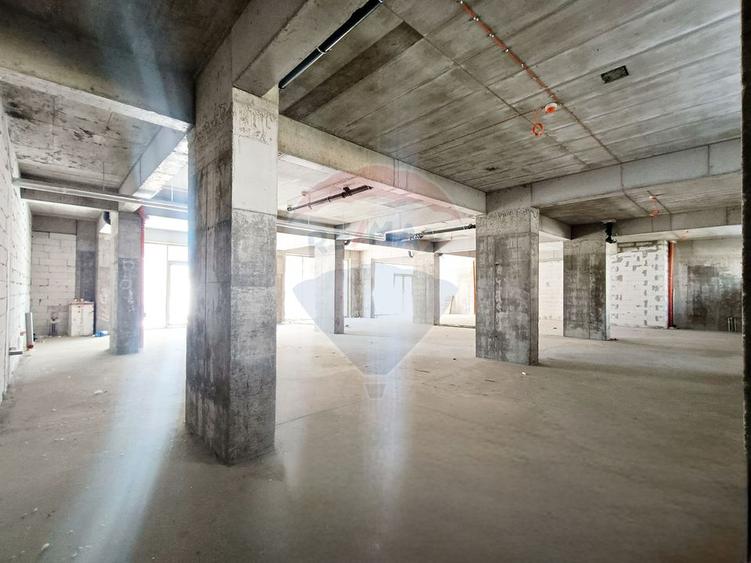 Inchiriere Spatiu Comercial Parter, Open Space |M. Berceni la 9 minute