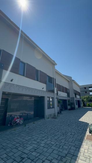 Iancu Nicolae  vila tip Duplex 5 camere