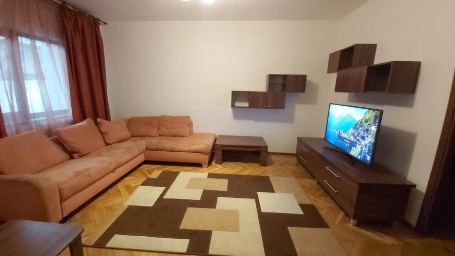 Casă 4 camere, 150 mp utili, teren 120 mp, zonă Centrală