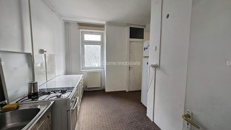 Zona Afi-Camera de comert apartament 3 camere etaj 1 - 7